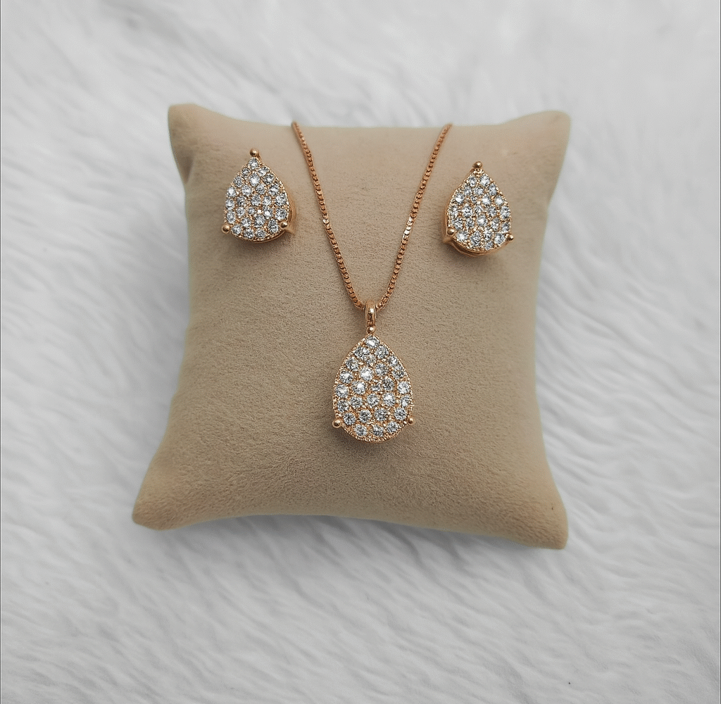 Rosette Spark – Korean Pendant Set