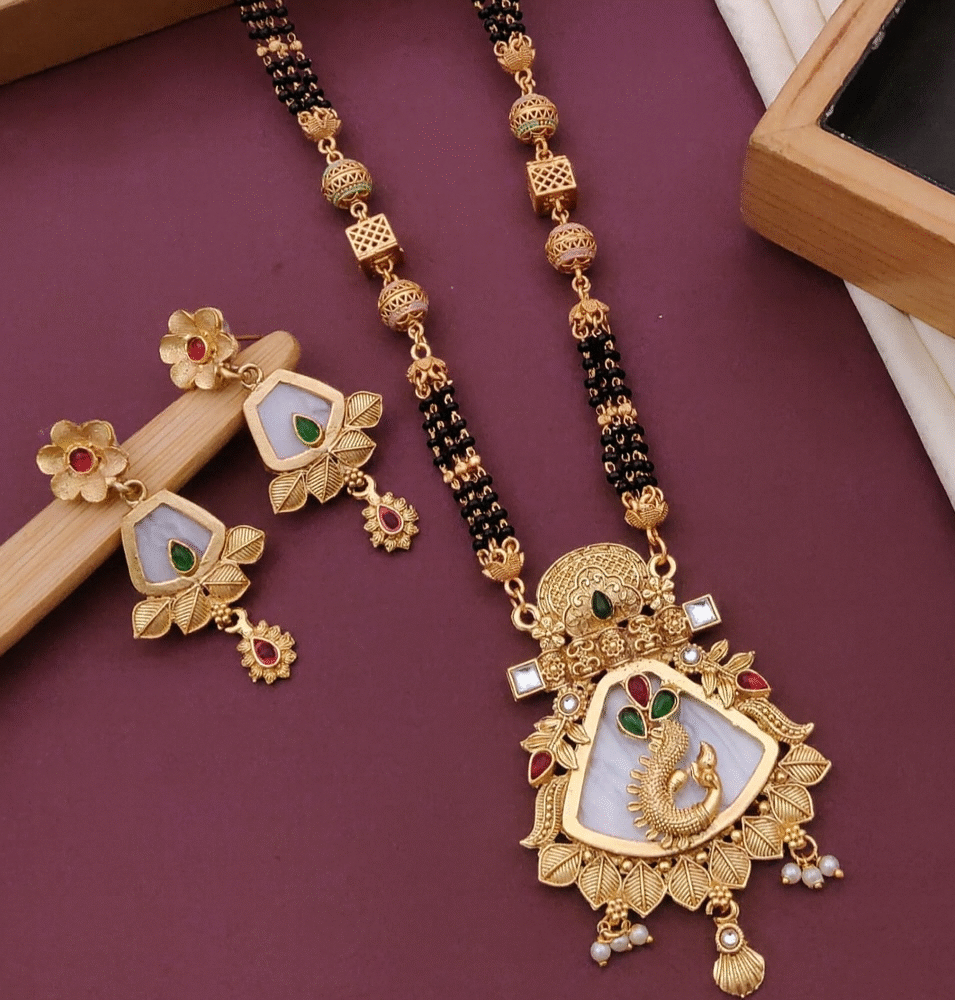Mayura Leaf Mangalsutra Set